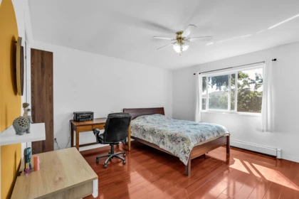 Bedroom 2 Photo of 7922 16 Avenue, Burnaby, BC