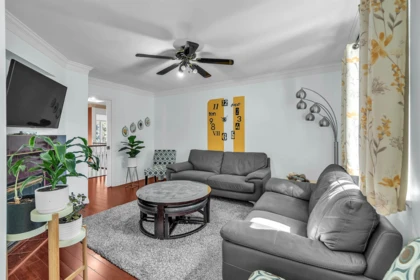 Primary Bedroom Photo of 7922 16 Avenue, Burnaby, BC