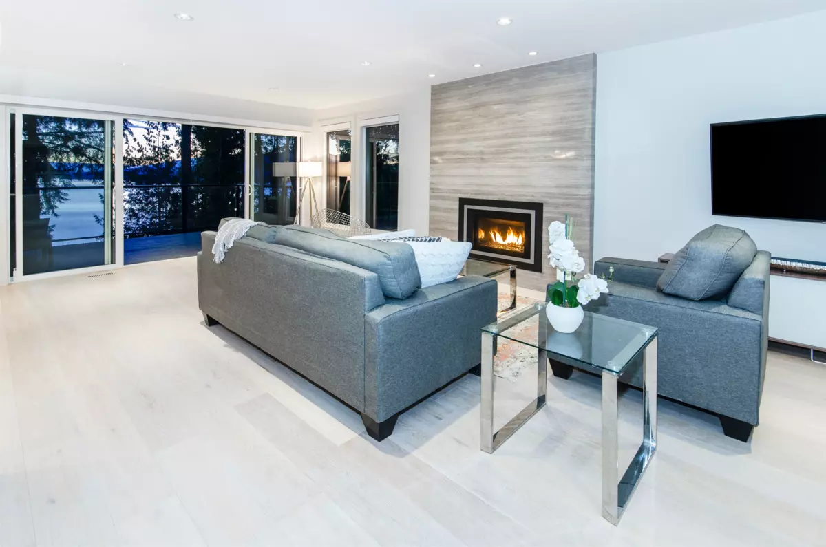 Family Room Photo of 130 Oceanview Place, Lions Bay, BC