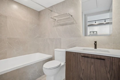 216 2729 Kingsway, Vancouver, BC, Vancouver — Apartment/Condo for sale
