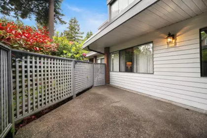 Backyard Photo of 106 15270 17 Avenue, Surrey, BC
