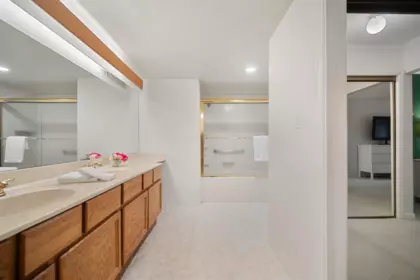 Basement Recreation Room Photo of 106 15270 17 Avenue, Surrey, BC