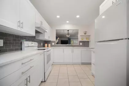Kitchen Island Photo of 106 15270 17 Avenue, Surrey, BC