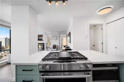 1002 1723 Alberni Street, Vancouver, BC, Vancouver — Apartment/Condo for sale