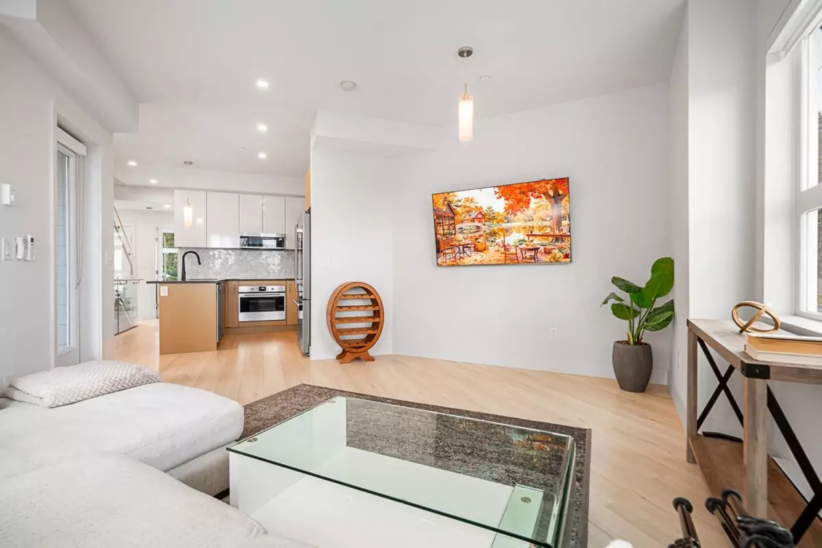 Family Room Photo of 1710 Larson Road, North Vancouver, BC