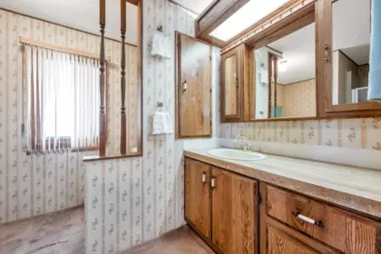 Laundry Room Photo of 21 8670 156 Street, Surrey, BC