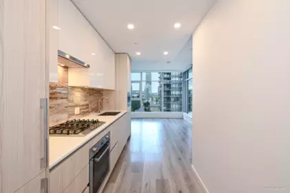 Kitchen Photo of 1303 1888 Gilmore Avenue, Burnaby, BC