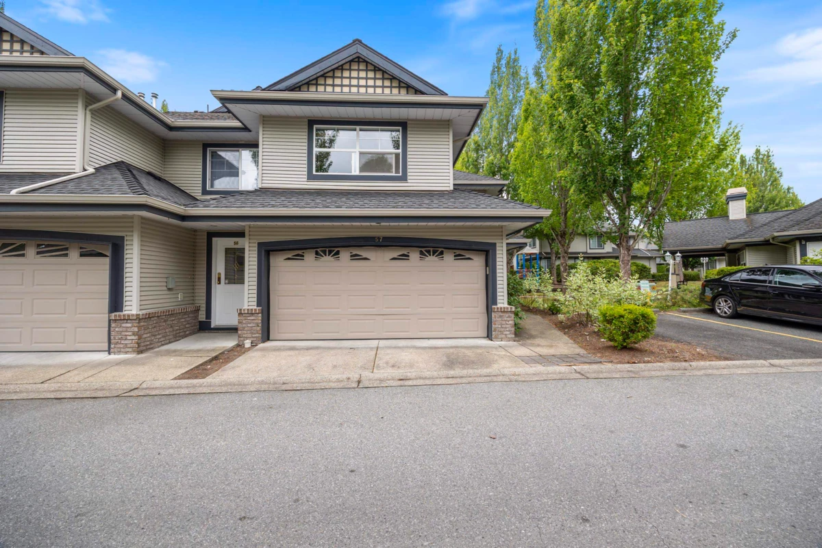 Living Room Photo of 57 8111 160 Street, Surrey, BC