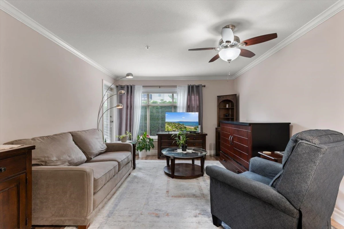 Living Room Photo of 120 45769 Stevenson Road, Chilliwack, BC
