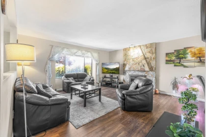 Breakfast Nook Photo of 13211 66a Avenue, Surrey, BC