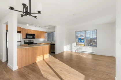 Kitchen Photo of 203 45561 Yale Road, Chilliwack, BC