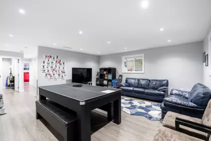 Hot Tub / Spa Photo of 10865 156a Street, Surrey, BC