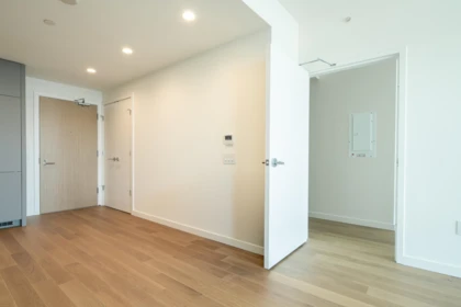 Basement Recreation Room Photo of 506/ 3963 Uplands Way, West Vancouver, BC