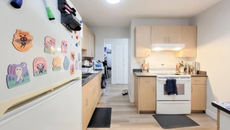 Primary Bedroom Photo of 214 33400 Bourquin Place, Abbotsford, BC