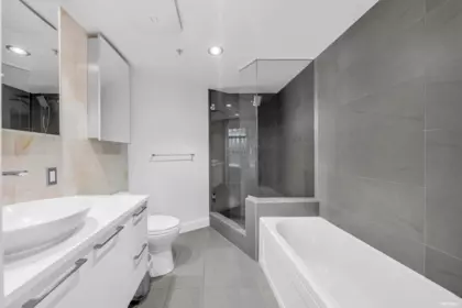 Guest Bathroom Photo of 610 128 W Cordova Street, Vancouver, BC