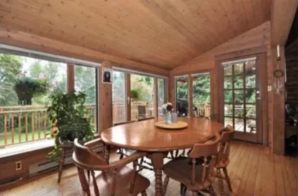 Kitchen Island Photo of 31690 Grove Avenue, Mission, BC