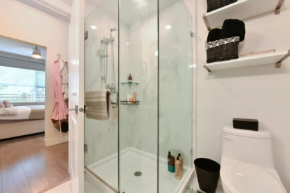 Primary Bathroom Photo of 106 22136 49 Avenue, Langley, BC