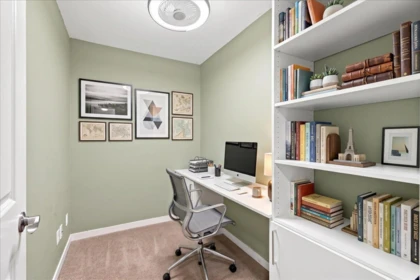 Basement Recreation Room Photo of 205 2373 Atkins Avenue, Port Coquitlam, BC