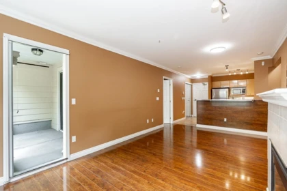 103 3625 Windcrest Drive, North Vancouver, BC, North Vancouver — Apartment/Condo for sale