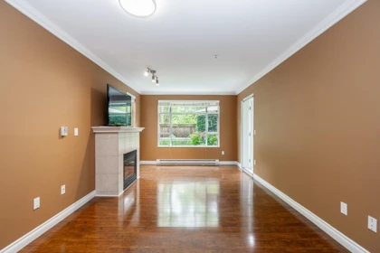103 3625 Windcrest Drive, North Vancouver, BC, North Vancouver — Apartment/Condo for sale