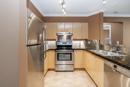Kitchen Photo of 103 3625 Windcrest Drive, North Vancouver, BC