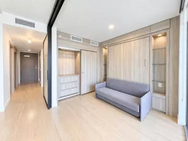 Breakfast Nook Photo of 886 87 Nelson Street, Vancouver, BC