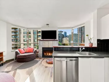 1507 1003 Pacific Street, Vancouver, BC, Vancouver — Apartment/Condo for sale