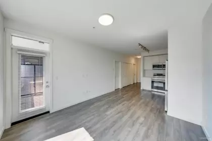 Kitchen Photo of 420 15825 85 Avenue, Surrey, BC