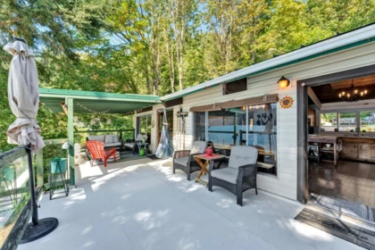 Kitchen Island Photo of BLK A DL 1845 Cascade Bay, Harrison Hot Springs, BC