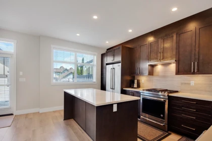 16439 24 Avenue, Surrey, BC, Surrey — Row House (Non-Strata) for sale