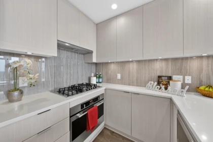 2103 5051 Imperial Street, Burnaby, BC, Burnaby — Apartment/Condo for sale