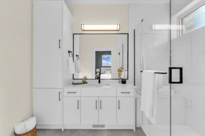 Walk-In Closet Photo of 4 10392 240a Street, Maple Ridge, BC