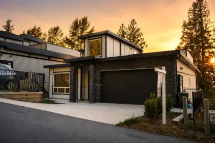 3 5988 Lindeman Street, Chilliwack, BC, Chilliwack — Single Family Residence for sale