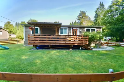 39 1413 Sunshine Coast Highway, Gibsons, BC, Gibsons — Manufactured Home for sale