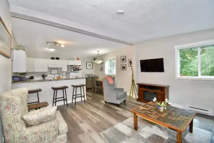 Primary Bedroom Photo of 39 1413 Sunshine Coast Highway, Gibsons, BC