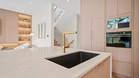 2 6070 Elgin Avenue, Burnaby, BC, Burnaby — Half Duplex for sale