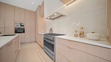 2 6070 Elgin Avenue, Burnaby, BC, Burnaby — Half Duplex for sale