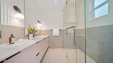 Kitchen Photo of 2 6070 Elgin Avenue, Burnaby, BC