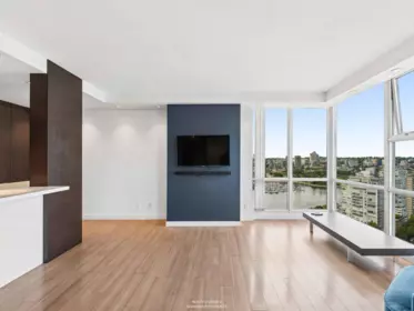 3202 193 Aquarius Mews, Vancouver, BC, Vancouver — Apartment/Condo for sale