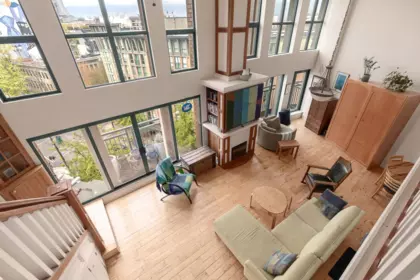 Entry Foyer Photo of 607 22 E Cordova Street, Vancouver, BC