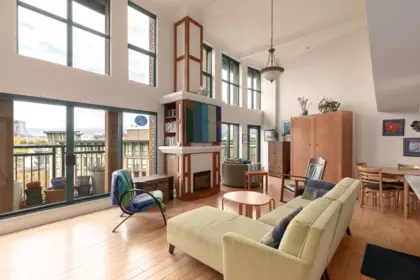 Family Room Photo of 607 22 E Cordova Street, Vancouver, BC