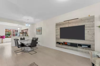 Breakfast Nook Photo of 19 15075 60 Avenue, Surrey, BC