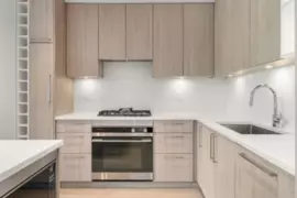115 747 E 3rd Street, North Vancouver, BC