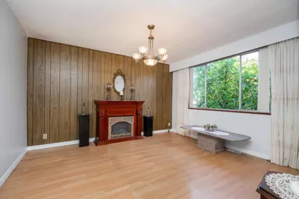 Family Room Photo of 1342 Grant Street, Vancouver, BC