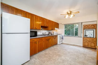 Kitchen Photo of 1342 Grant Street, Vancouver, BC