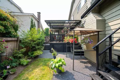 Garden / Landscaping Photo of 20085 50a Avenue, Langley, BC
