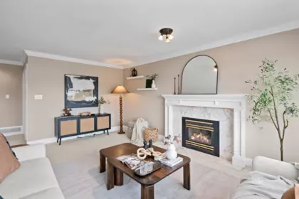 Breakfast Nook Photo of 15866 91 Avenue, Surrey, BC
