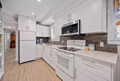 Hot Tub / Spa Photo of 15866 91 Avenue, Surrey, BC
