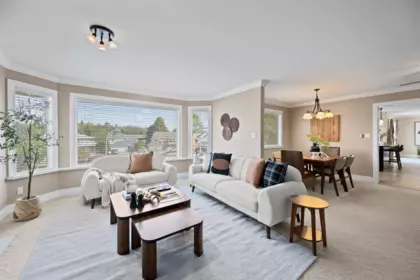 Living Room Photo of 15866 91 Avenue, Surrey, BC