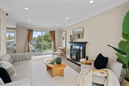 Office / Den Photo of 15866 91 Avenue, Surrey, BC